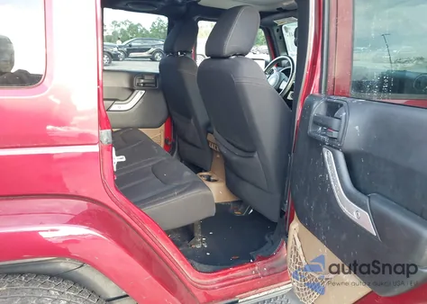 2013 Jeep Wrangler Unlimited Sahara из США, поврежденный, VIN 1C4BJWEG0DL517835